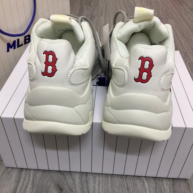 Giầy thể thao nam nữ mầu trắng 36-43. | BigBuy360 - bigbuy360.vn