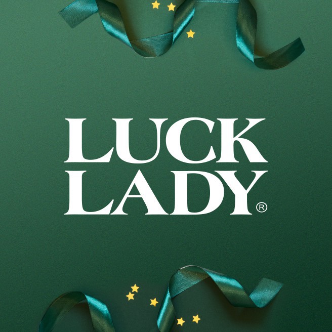 Khăn ướt ngừa mụn, mềm mịn da Luck Lady Tea Tree 10 tờ/gói - Combo 3 gói
