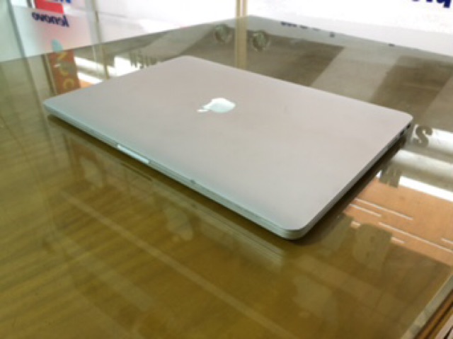 Macbook pro retina 15 inch cpu i7-2.6GHz ram 8Gb máy zin đẹp