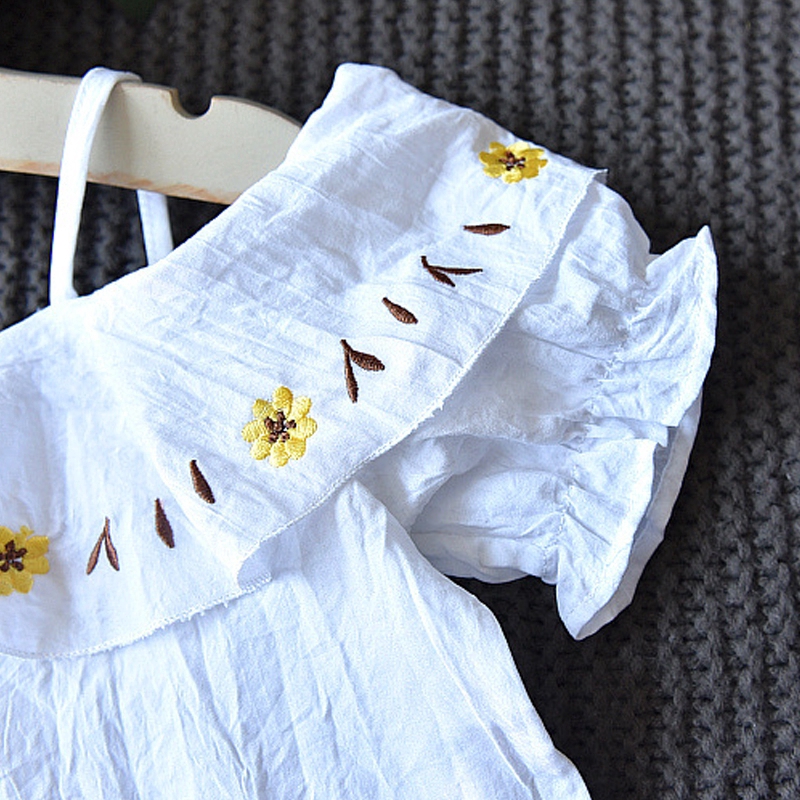 Bộ đồ BEAR LEADER gồm áo kiểu trễ vai họa tiết hoa và quần đùi thời trang 2022 dành cho bé gái từ 3-7 tuổi