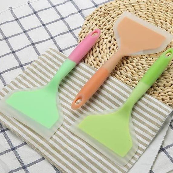 Muỗng Silicone Màu Xanh Lá Tiện Dụng Cho Nhà Bếp | BigBuy360 - bigbuy360.vn