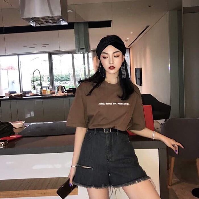 Short jean lai tua cut-out