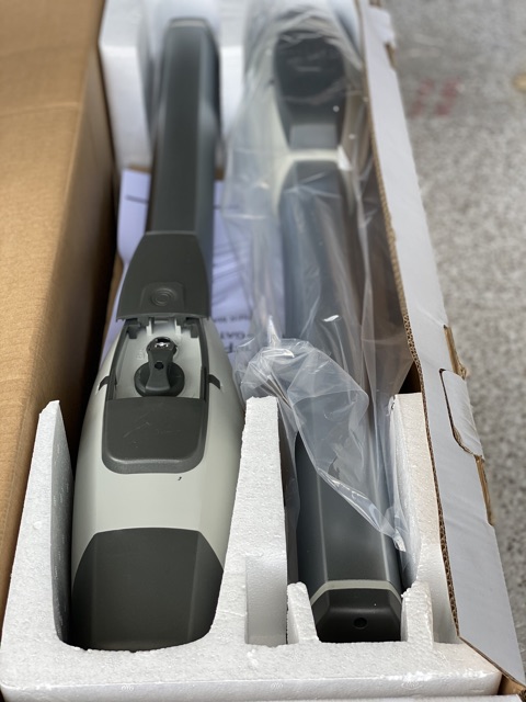 Mô tơ cổng cánh tay đòn