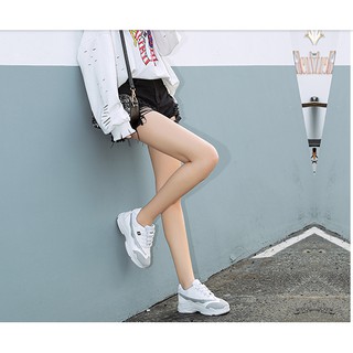 GIÀY THỂ THAO NỮ DÁNG ĐẸP