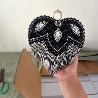 Cốp đá dự tiệc sang chảnh