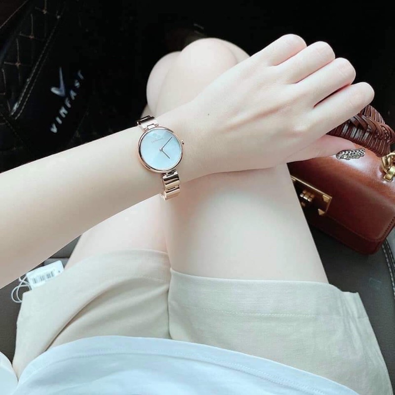 ĐỒNG HỒ NỮ CHÍNH HÃNG CALVIN KLEIN K9U23646 Wavy dây thép vàng nhỏ nhắn xinh xinh.