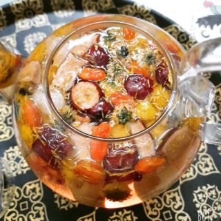 Trà hoa cúc dưỡng nhan bổ huyết set 10 túi nhỏ 300g