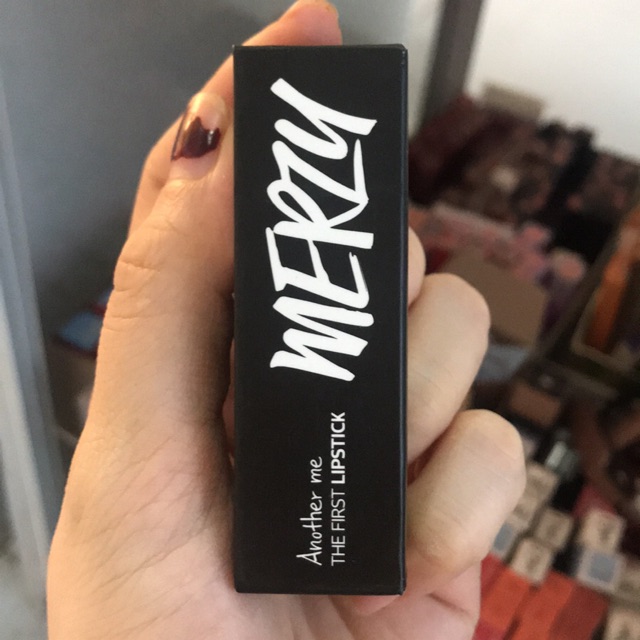 SON THỎI MERZY L4 - ĐỎ NÂU