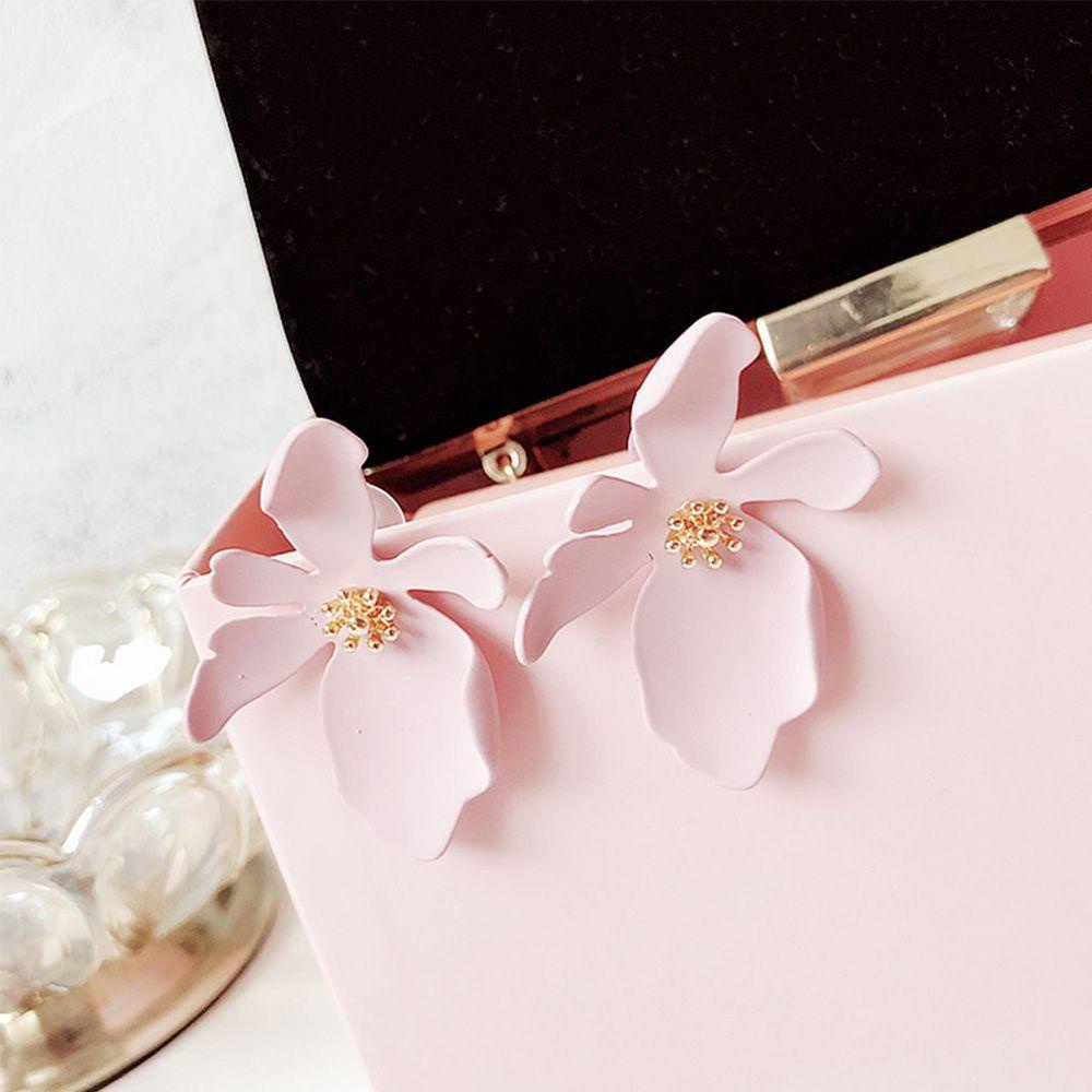 Bông Tai Hình Hoa Cúc Thời Trang Thanh Lịch Dành Cho Nữ