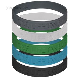 One vòng đeo tay silicon cao su in chữ never give up I promise
