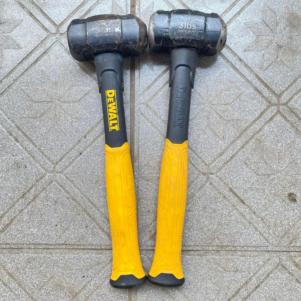 Búa Tạ Cầm Tay Dewalt 3lbs