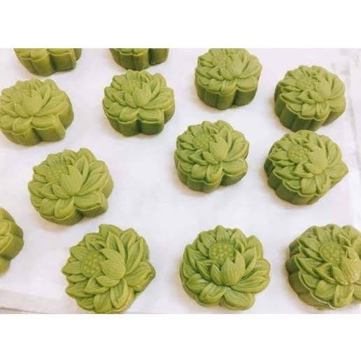 Khuôn trung thu 150gr hoa sen