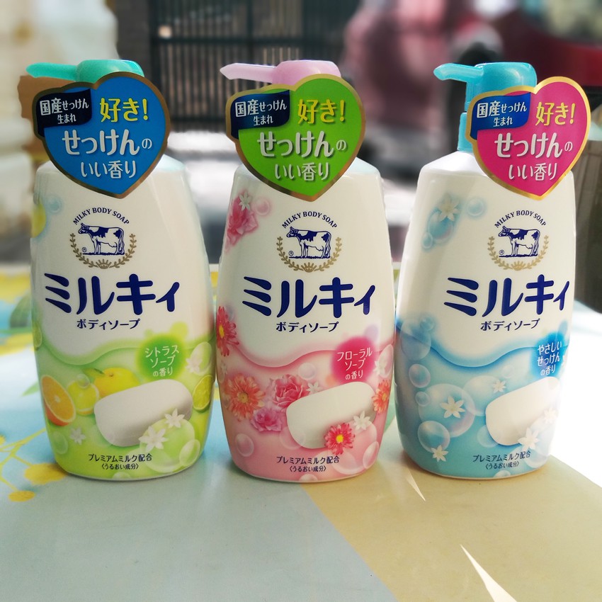Sữa tắm dưỡng da Milky Cow hương hoa cỏ 550ml Hàng Nhật nội địa - Larva Store