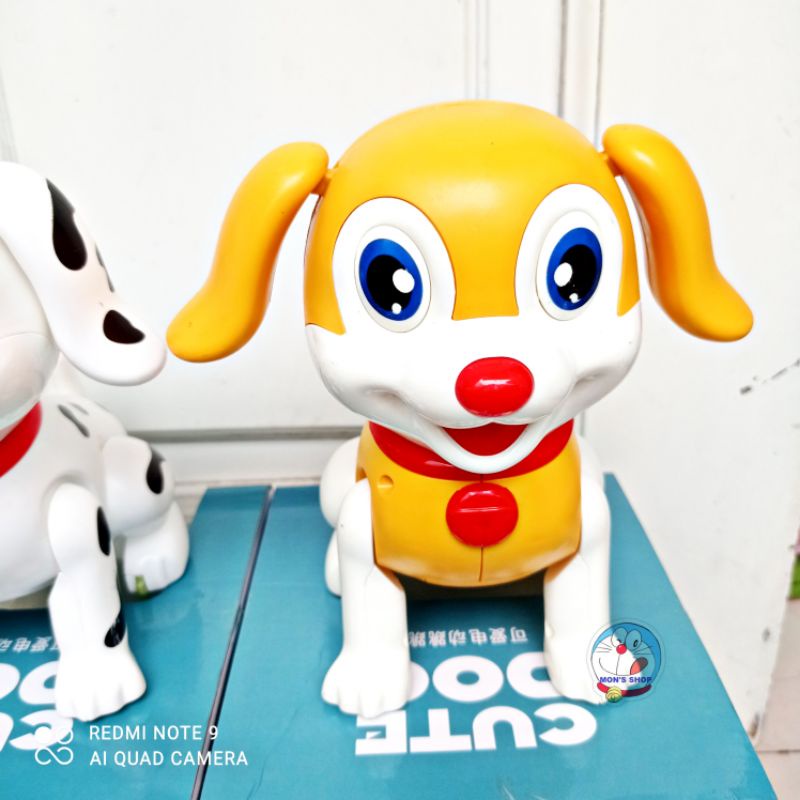 Đồ chơi chú chó dễ thương cute dog biết hát, vẫy đuôi dùng pin có âm thanh và ánh sáng