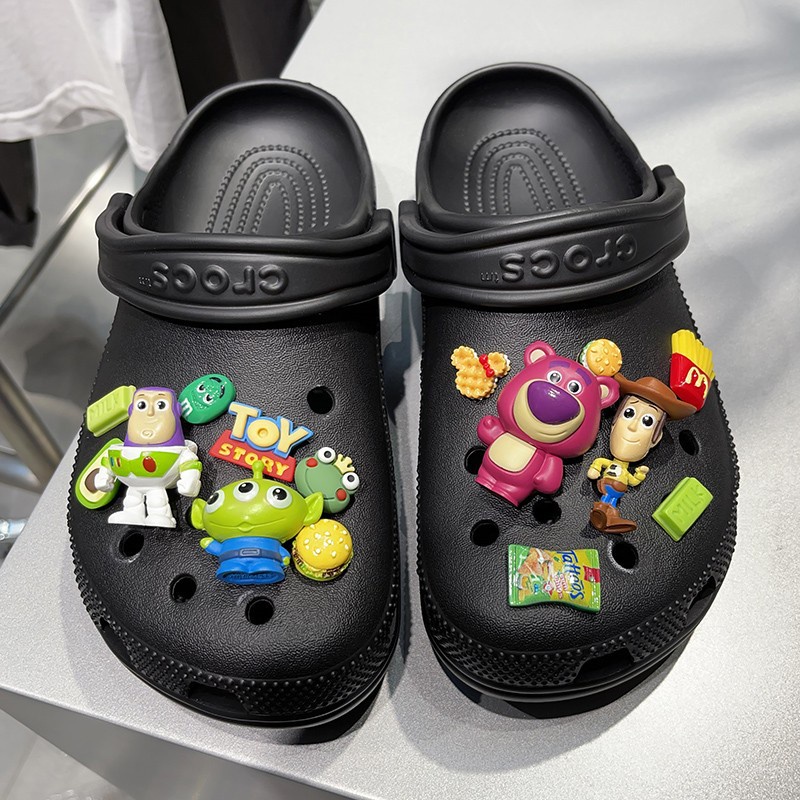 Buzz Lightyear sticker dép crocs charm crocs jibbitz để trang trí dép chữ h crocs dép lê dép tổ ong