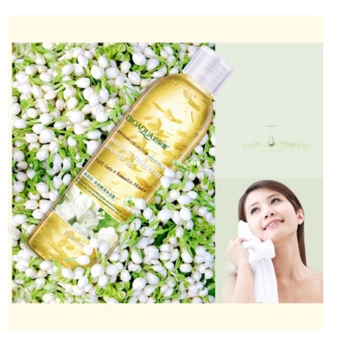 Sữa tắm dưỡng da, làm sạch dịu nhẹ, lưu hương cánh hoa tự nhiên Bioaqua Nội địa trung Princess Beauty