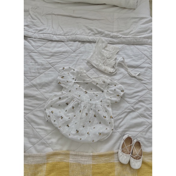 Đồ bộ liền thân lireri + nón ren handmade Nanci room