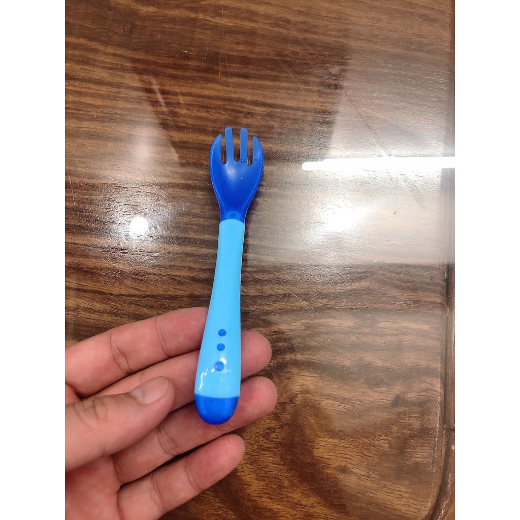 Dĩa nhựa cảm ứng nhiệt báo nóng đổi màu an toàn cho bé