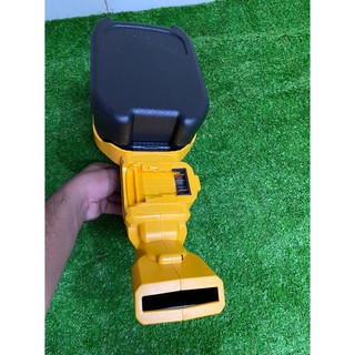 May hút bụi DEWALT DCV517