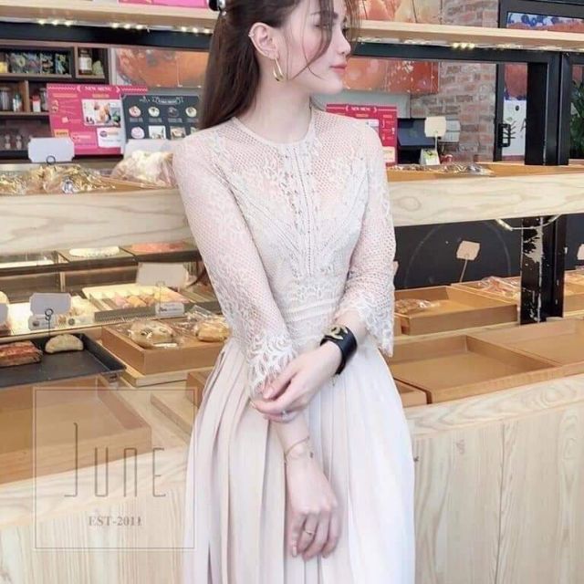 Váy ren đi tiệc