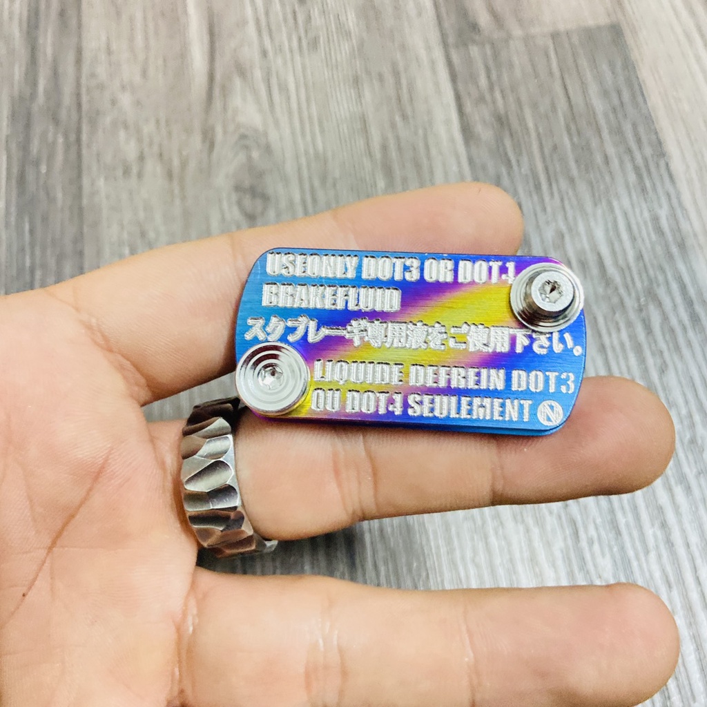 (XE HONDA) Bộ sưu tập nắp dầu thắng dĩa chữ zin độ màu kèm ốc SALAYA sử dụng cho dòng xe WAVE, DREAM, FUTURE, SONIC, MSX