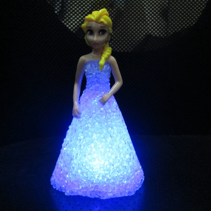 Búp Bê Công Chúa Elsa Trong Phim Frozen Có Đèn Led