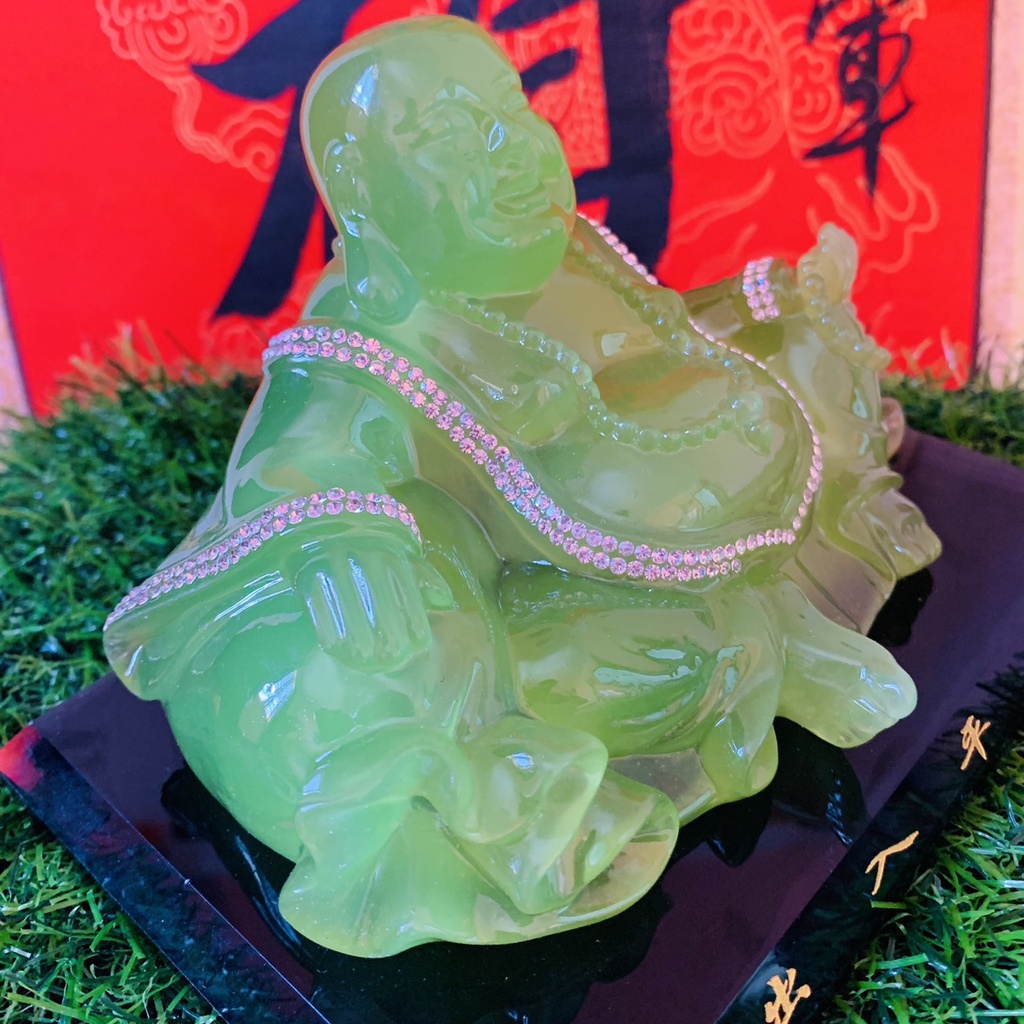 Nước hoa ô tô tượng phật di lặc mỉm cười phúc hậu đặt trên taplo xe hơi, bàn làm việc cao cấp - sang trọng