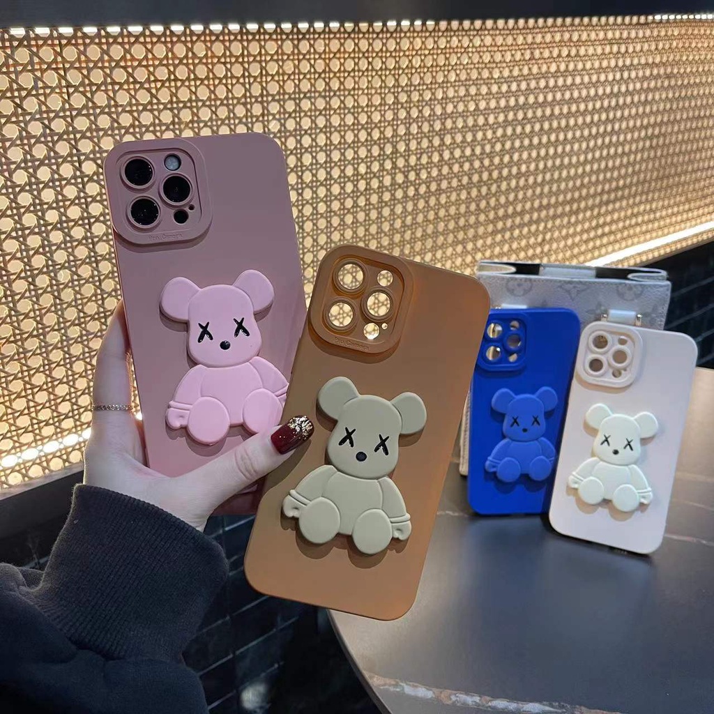 Ốp điện thoại silicone gắn hình gấu Kaws X sang trọng cho iphone 13 12 11 Pro Max pro 7 8 plus X Xs Max