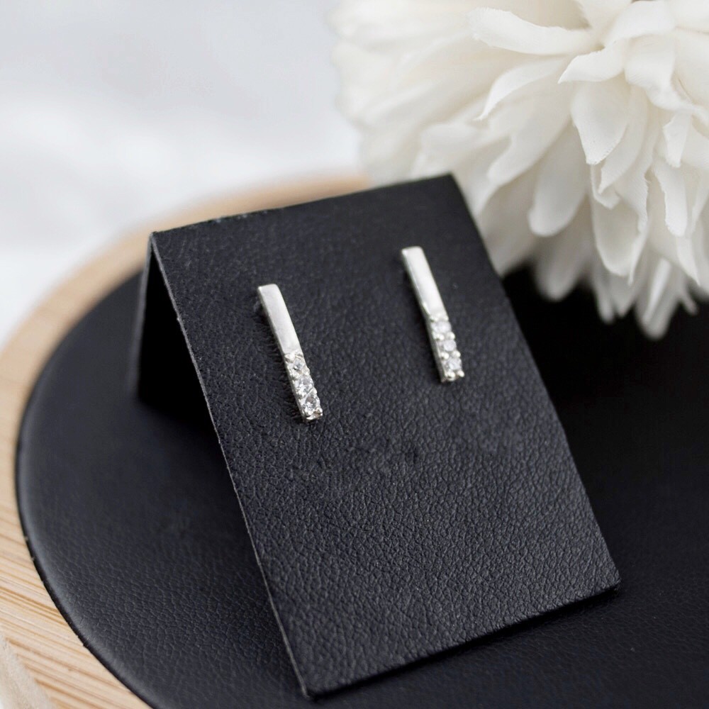 Khuyên Tai Bạc Nữ S925 CaoBac Silver Mặt Thanh Dọc Phối Đá Độc Đáo Cho Nữ