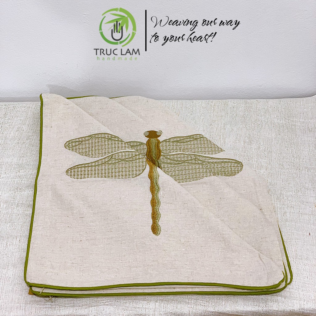 Gối/Vỏ Gối Vuông Tựa Lưng Sofa (45x45) Trang Trí Phòng Vải Linen Thêu Thủ Công Hình Con Chuồn Chuồn - Trúc Lâm Handmade