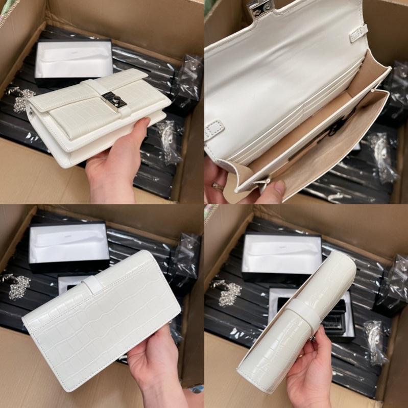 Túi pê rô vân rắn khoá tròn kèm hộp size 20 hàng QC cao cấp