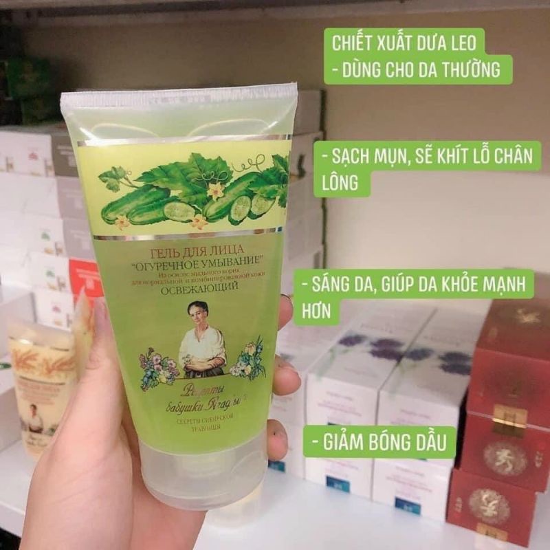 Sữa rửa mặt bà già Nga dưa leo, hoa cúc 150 ml của Nga