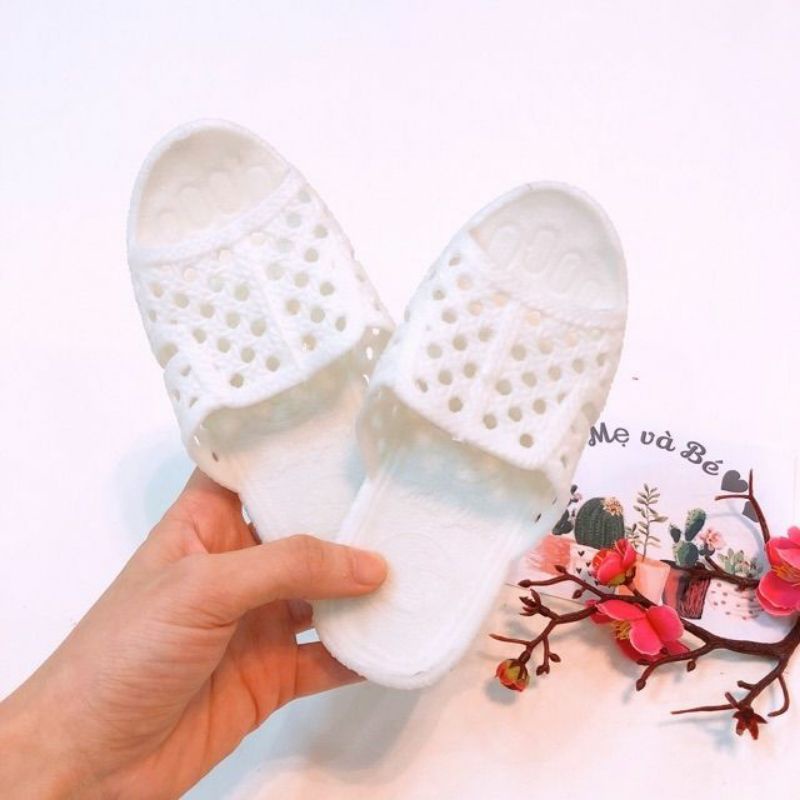 Dép tổ ong trẻ em cute dễ thương