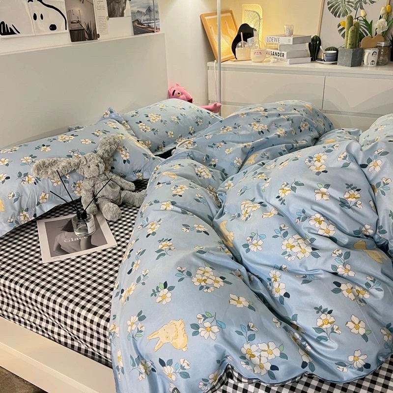 Bộ chăn ga gối Cotton Poly Nhập Khẩu chần bông dày mẫu Hoa Nhí Xanh Biển Decor Home