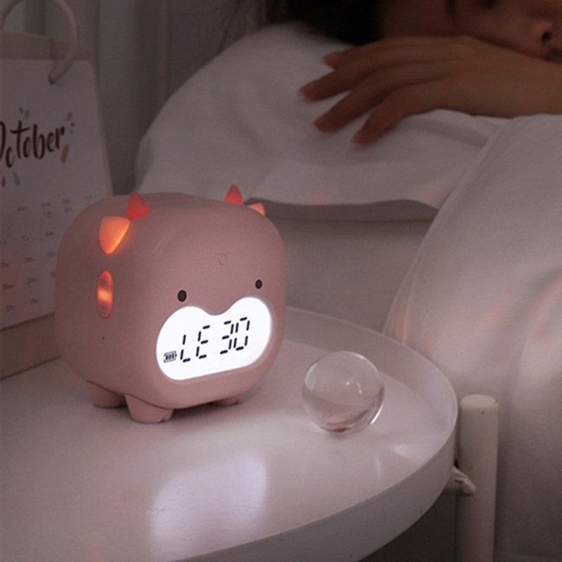 Đồng hồ báo thức điện tử kiêm đèn ngủ Trâu cute ✅ Đồng hồ để bàn✅ Cảm ứng âm thanh đổi màu✅ Thể hiện nhiệt độ✅ Decor