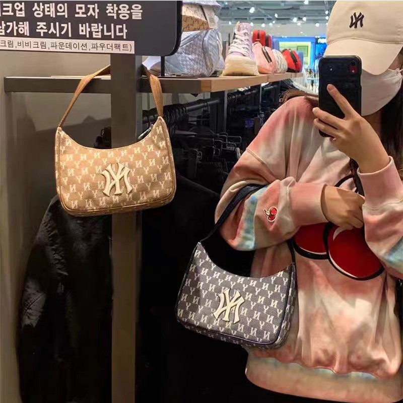 ∋Túi đeo dưới tay MLB 21 Denim cổ điển