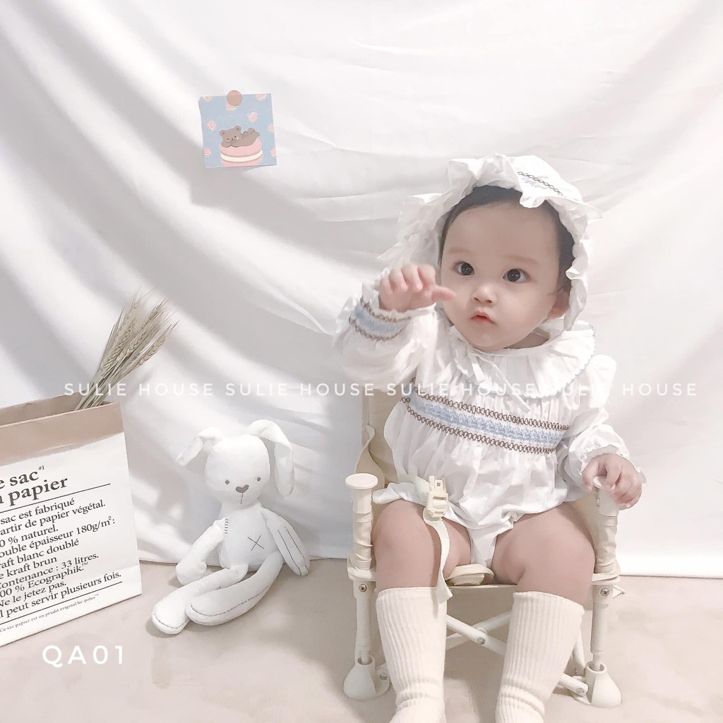 Set body váy kèm mũ trắng dài tay QA01