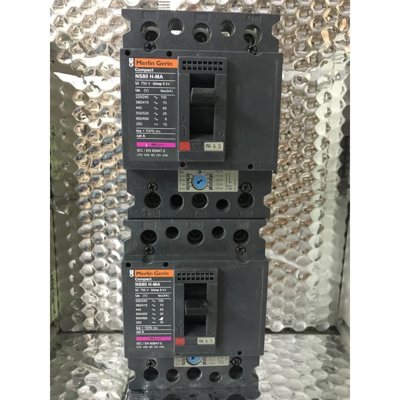 Aptomat bảo vệ động cơ Schneider NS80H MA 6.3A 3P 3D