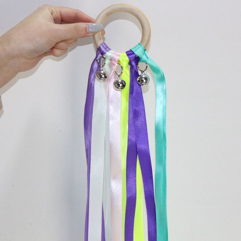 Vòng Nhẫn Ruy Băng Tự Nhiên Màu Cầu Vồng Có Chuông Đồ Chơi Gặm Nướu Cho Bé Sơ Sinh