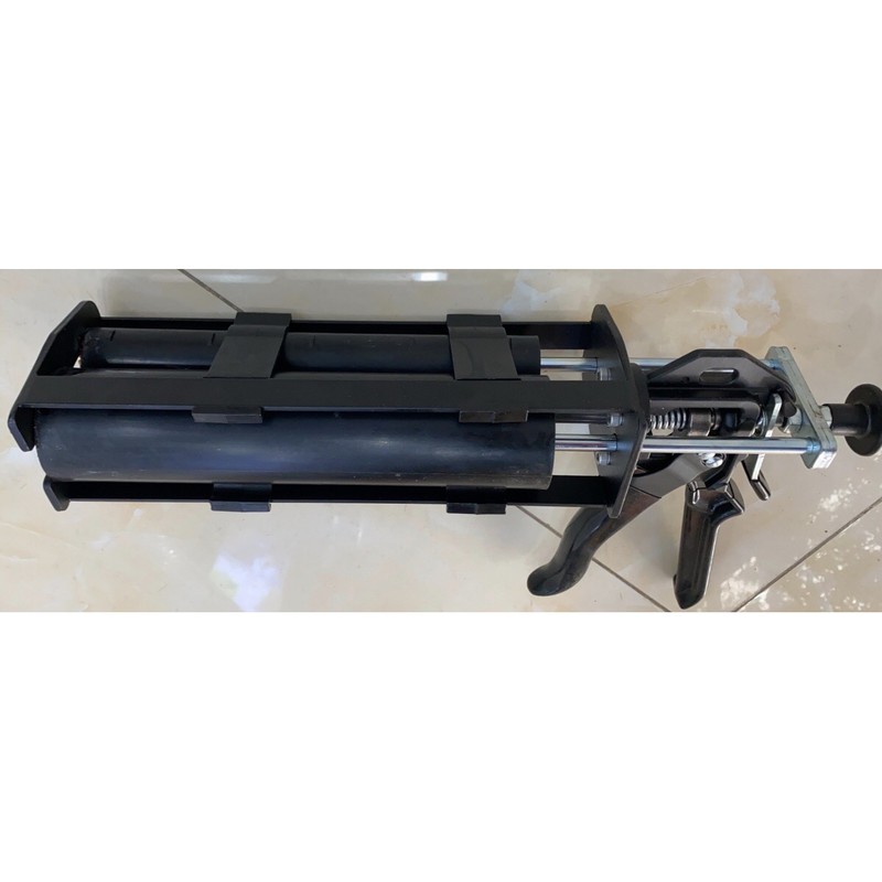 Súng bơm keo hilti Re100 và RE10