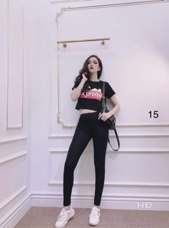 Áo phông croptop  thailan .