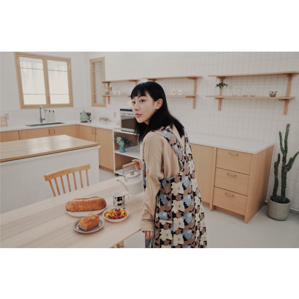 HARMONY BLACK APRON - tạp dề làm bếp làm bánh cao cấp dây chéo lưng