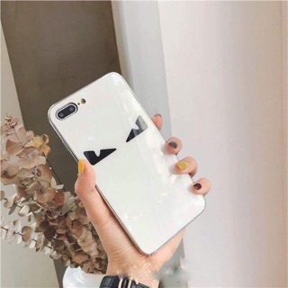 ỐP LƯNG KÍNH CAO CẤP FENDI