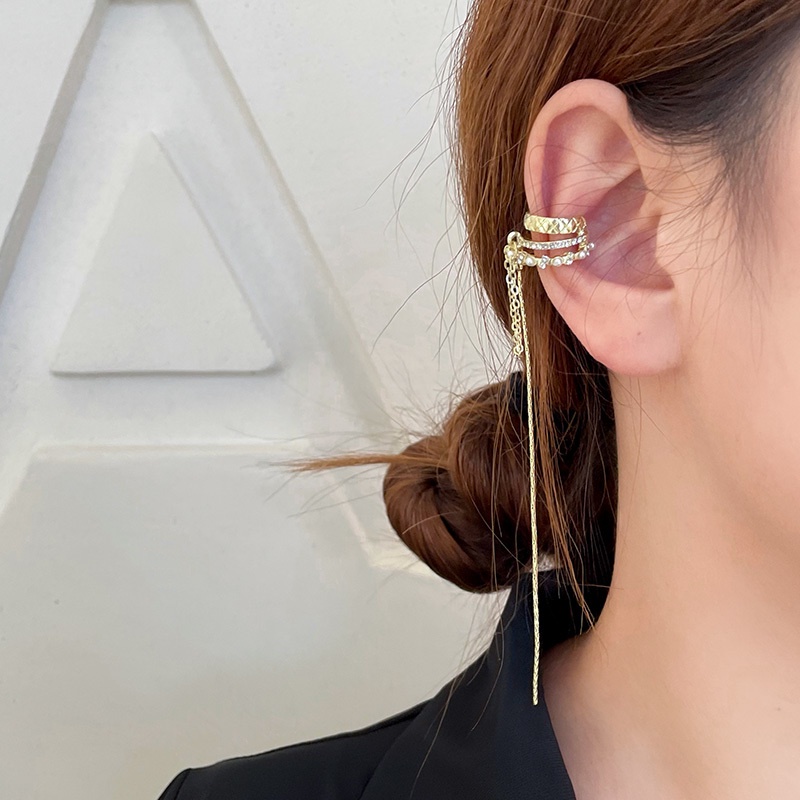 Khuyên Kẹp Tai Dáng Dài Đính Ngọc Trai Cá Tính Dễ Phối Đồ
