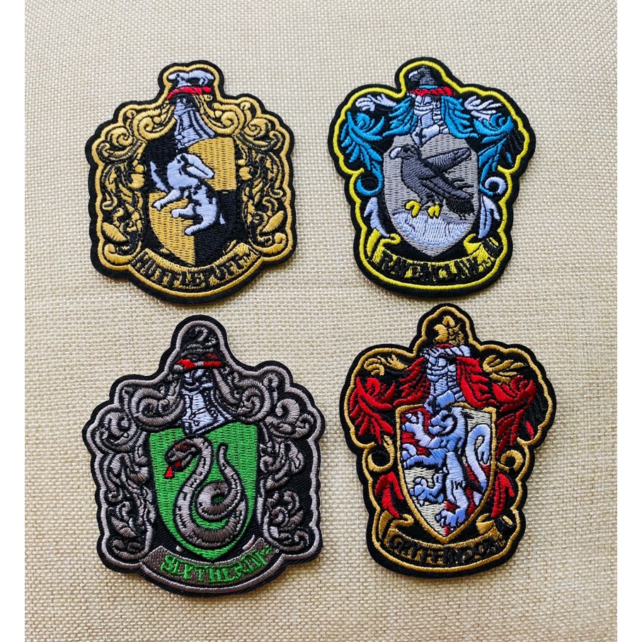 Logo thêu các nhà trong Harry Potter - Chất thêu chi tiết cực đẹp - Ủi lên áo quần cực dính dễ dàng sử dụng