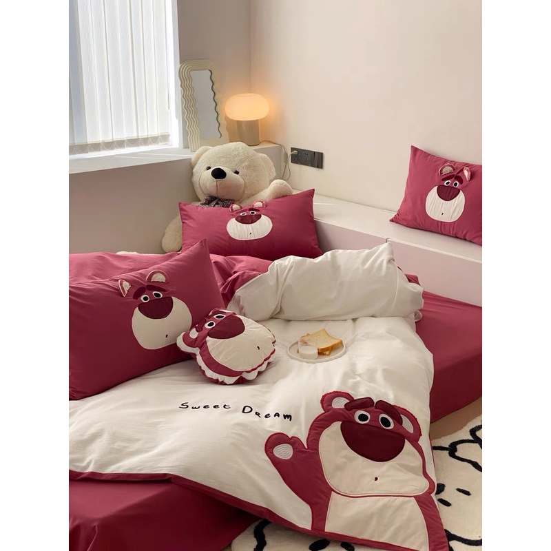 Bộ Chăn Ga Gối 5 Món mẫu GẤU DÂU LOTSO -  Cotton Linen Họa Tiết Hoạt Hình Disney Dễ Thương