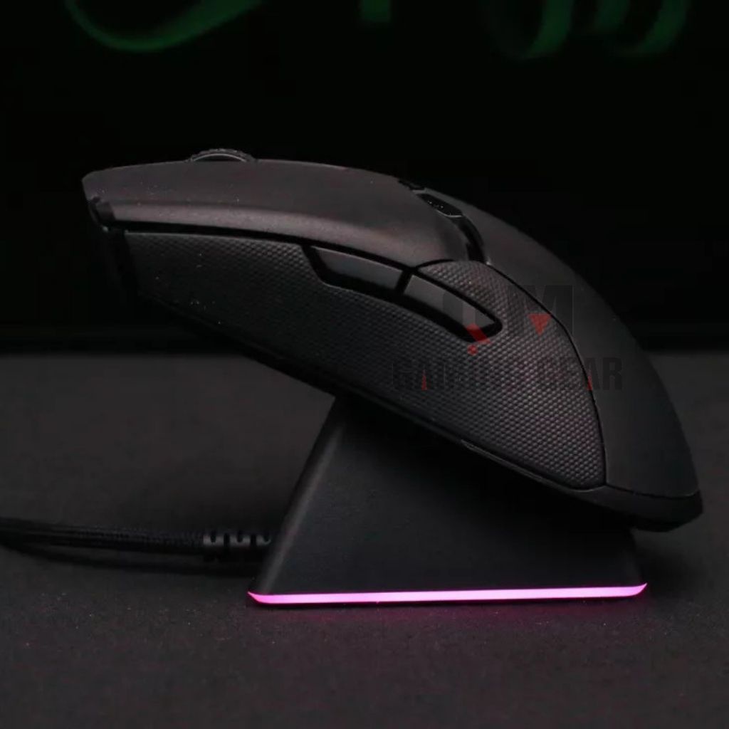 Chuột gaming không dây Razer Viper Ultimate Wireless kèm dock sạc