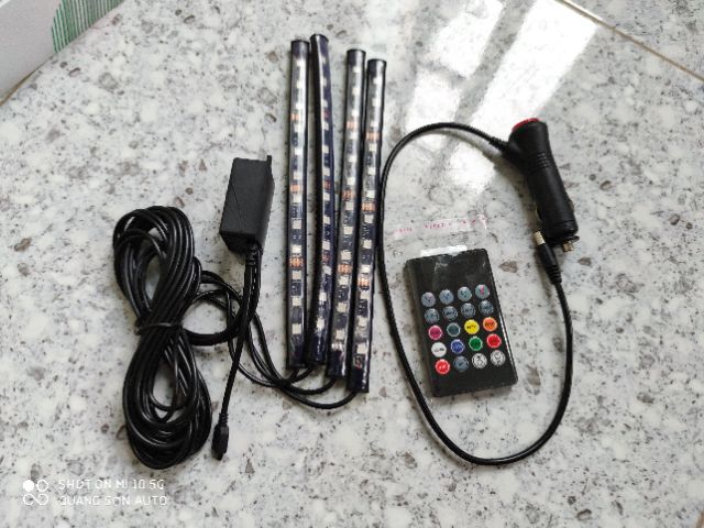 Đèn led gầm ghế nháy theo nhạc , có remote điều khiển