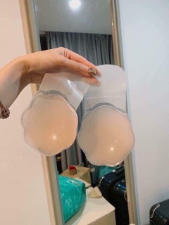 Miếng dán nâng ngực chống xệ