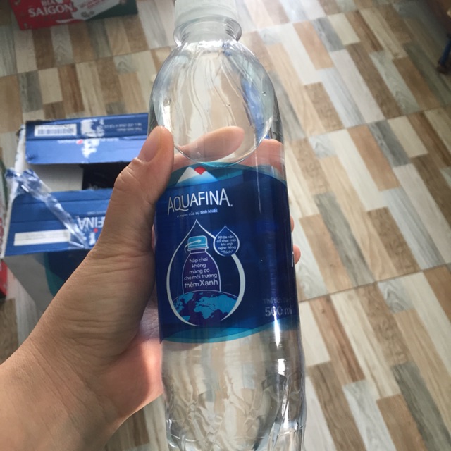 Nước suối aqua chai 500ml và 1l5